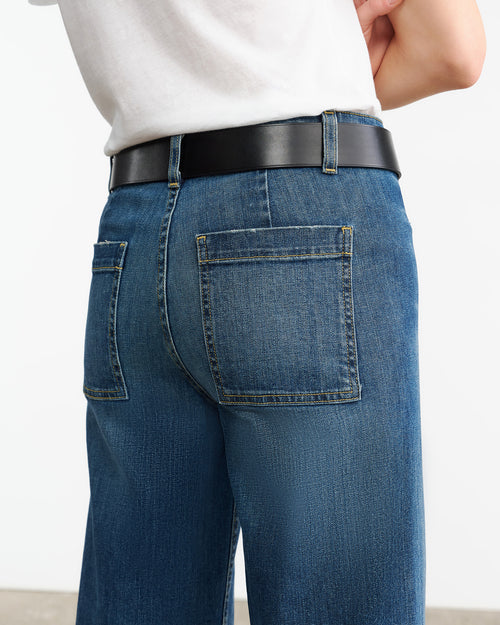 MEGAN JEAN IN CLASSIC WASH