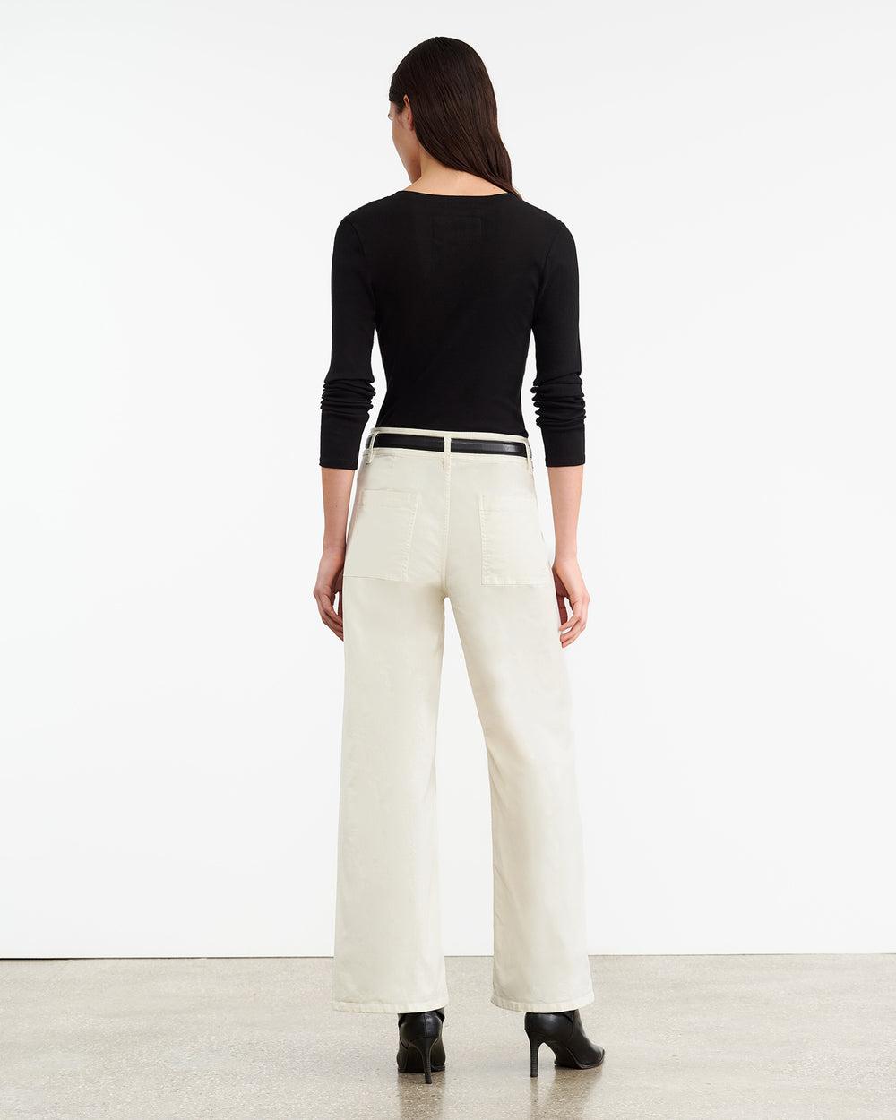 MEGAN PANT IN STONE