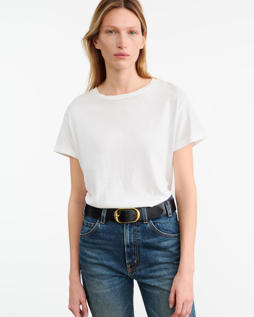 BRADY TEE IN WHITE