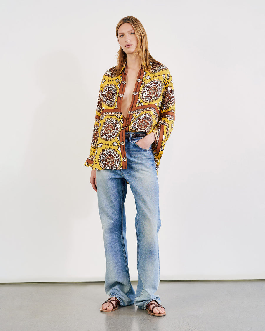 NILI LOTAN Julien Oversized Silk Shirt - Scarf Print Yello