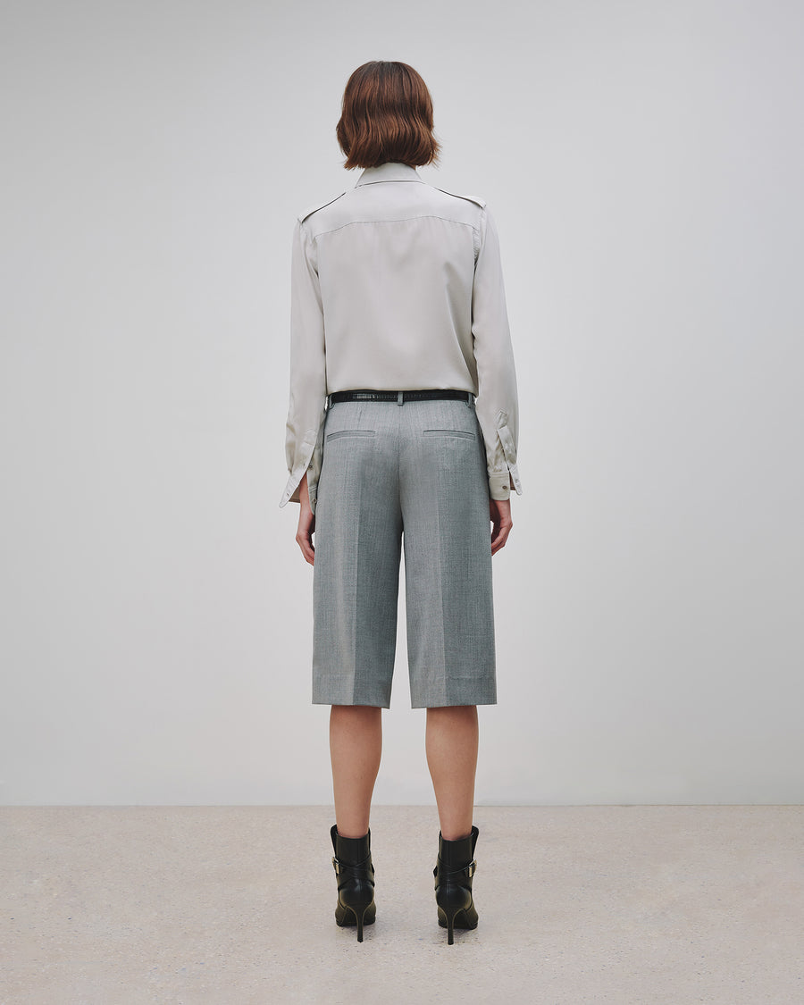 LIGHT GREY