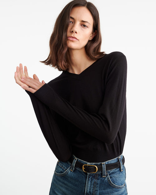 JANAH SWEATER IN BLACK