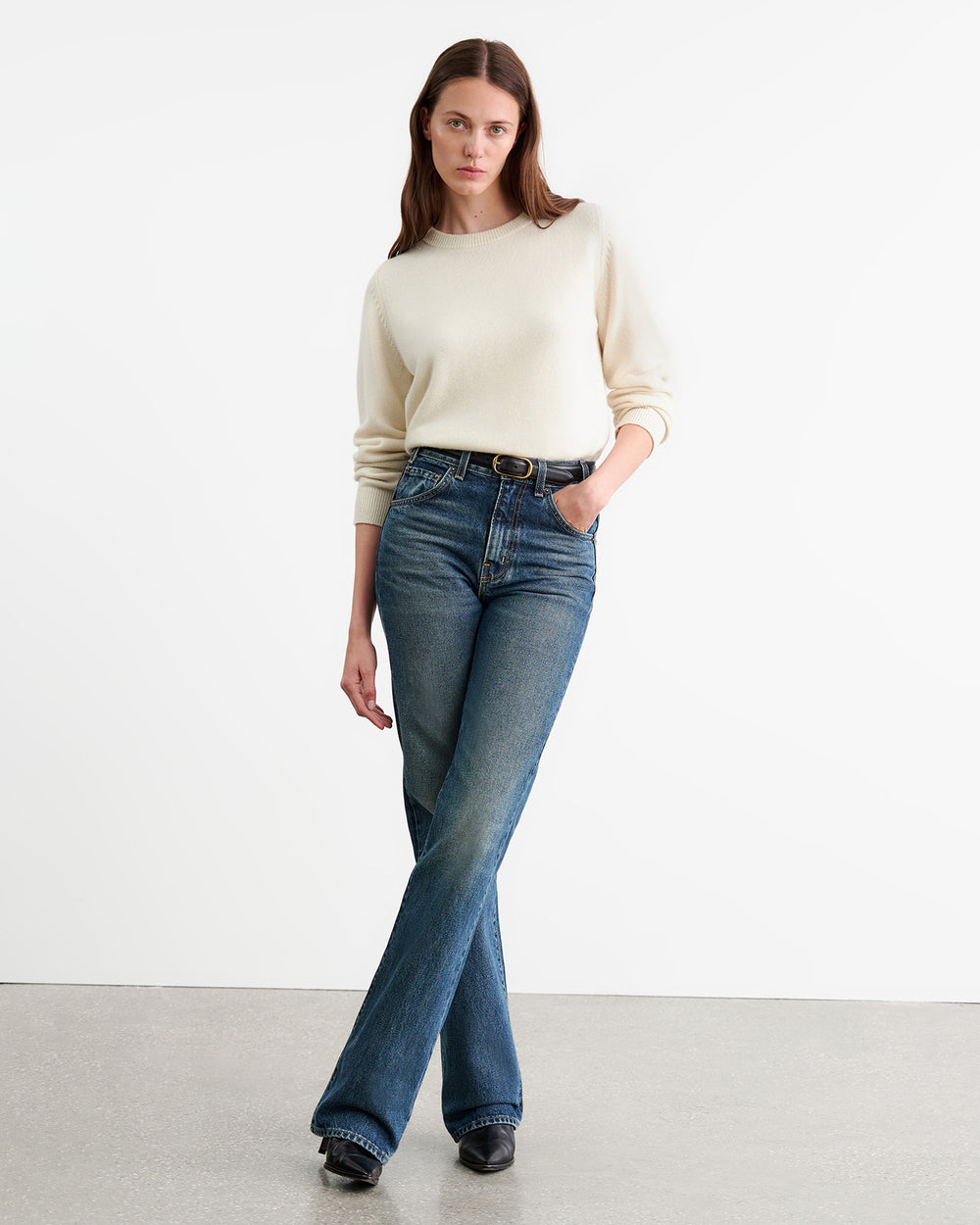 NORA CASHMERE SWEATER IN IVORY