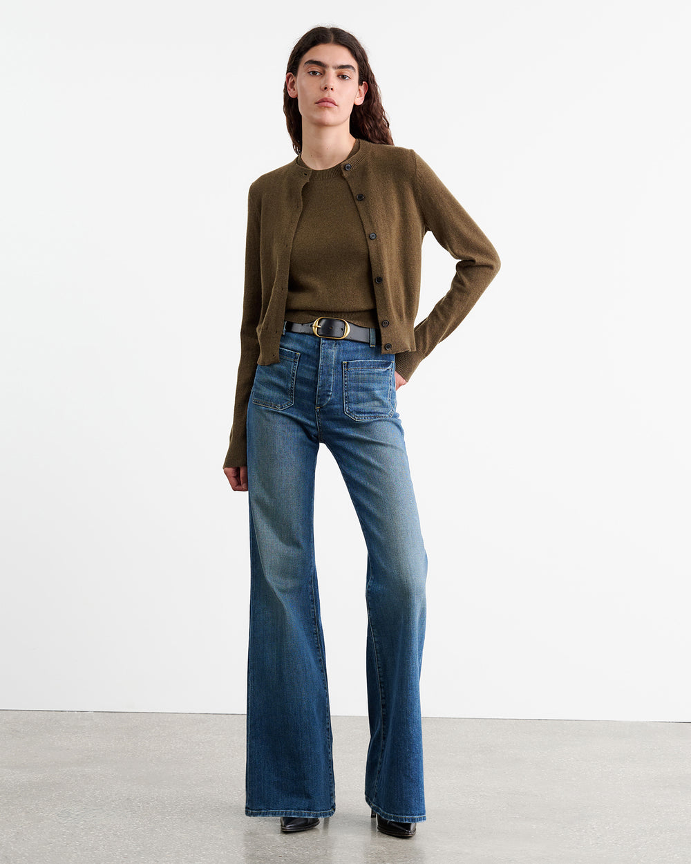 MARCH CASHMERE CARDIGAN IN DARK MOSS