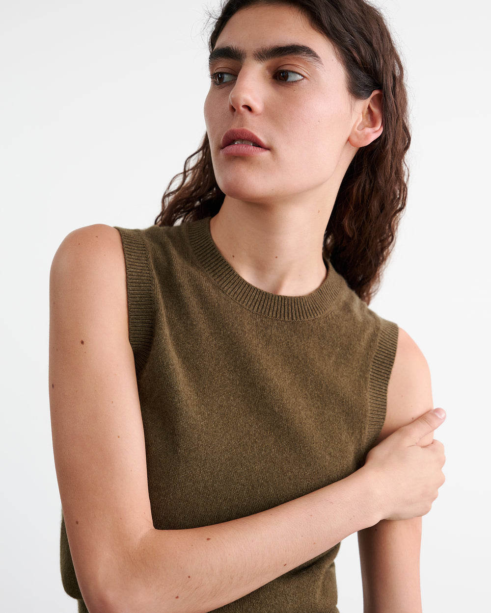 MAY CASHMERE TANK IN DARK MOSS