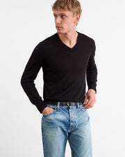 DAX SWEATER IN BLACK