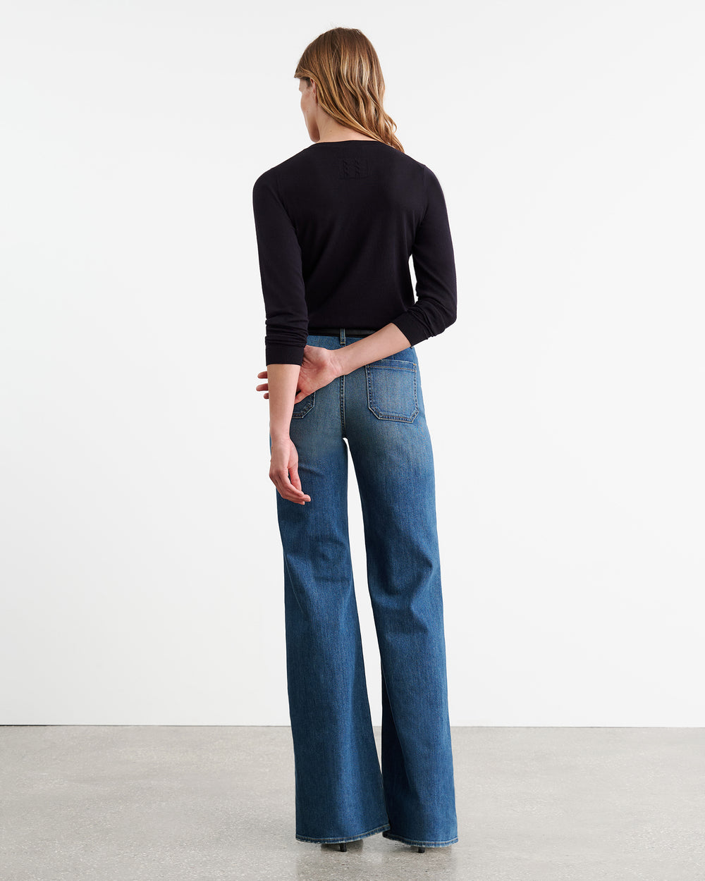 JANAH SWEATER IN MIDNIGHT