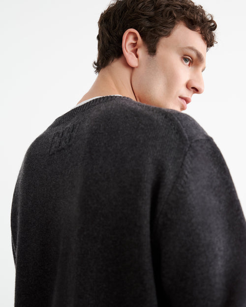 MADDOX SWEATER IN CHARCOAL MELANGE