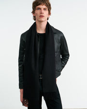 CASHMERE WOVEN SCARF IN DARK CHARCOAL