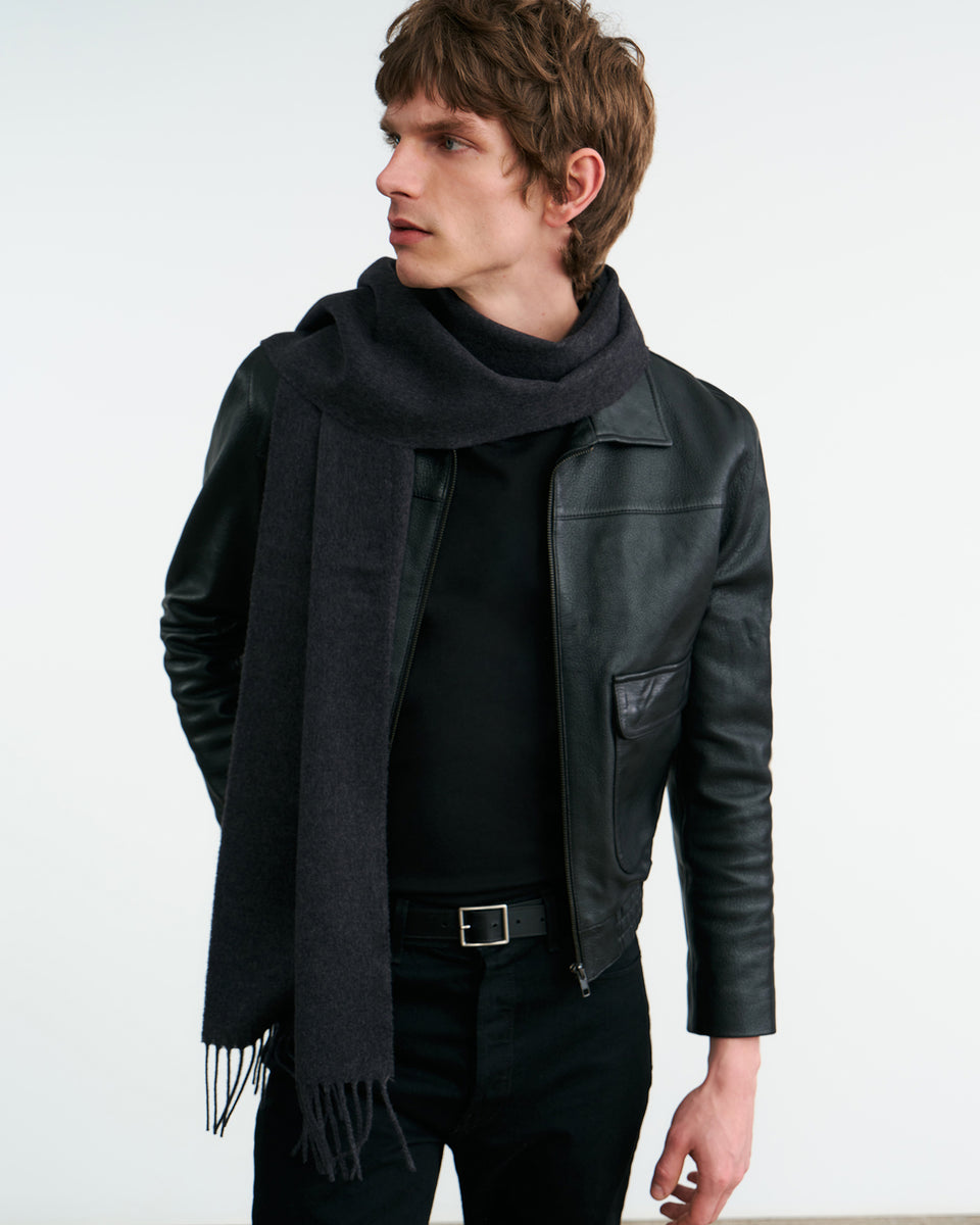 CASHMERE WOVEN SCARF IN DARK CHARCOAL HERRIBONE
