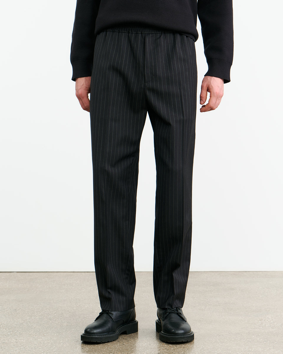 LAWRENCE WOOL PANT IN DARK CHARCOAL PINSTRIPE