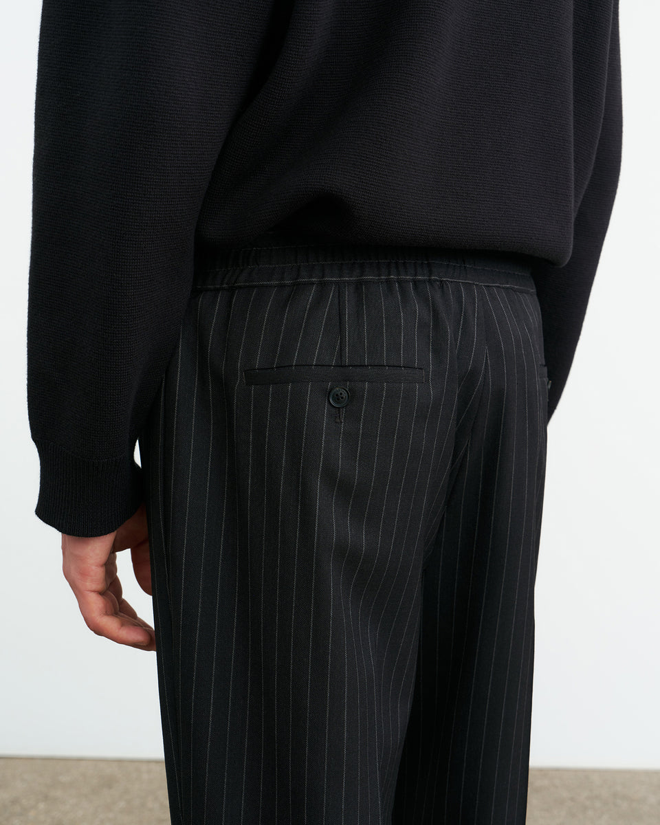 LAWRENCE WOOL PANT IN DARK CHARCOAL PINSTRIPE