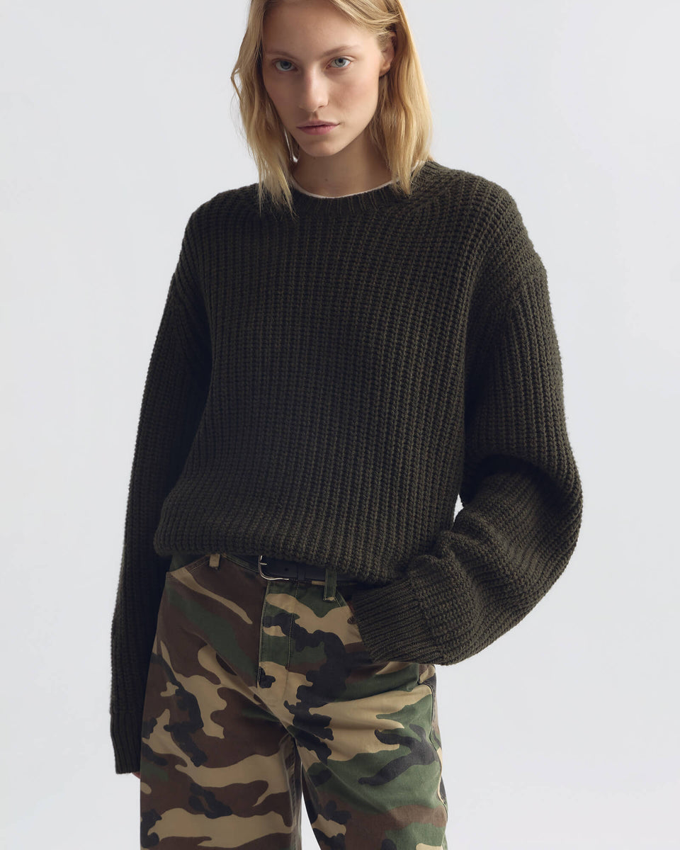 TYLER WOOL SWEATER IN DARK PINE MELANGE