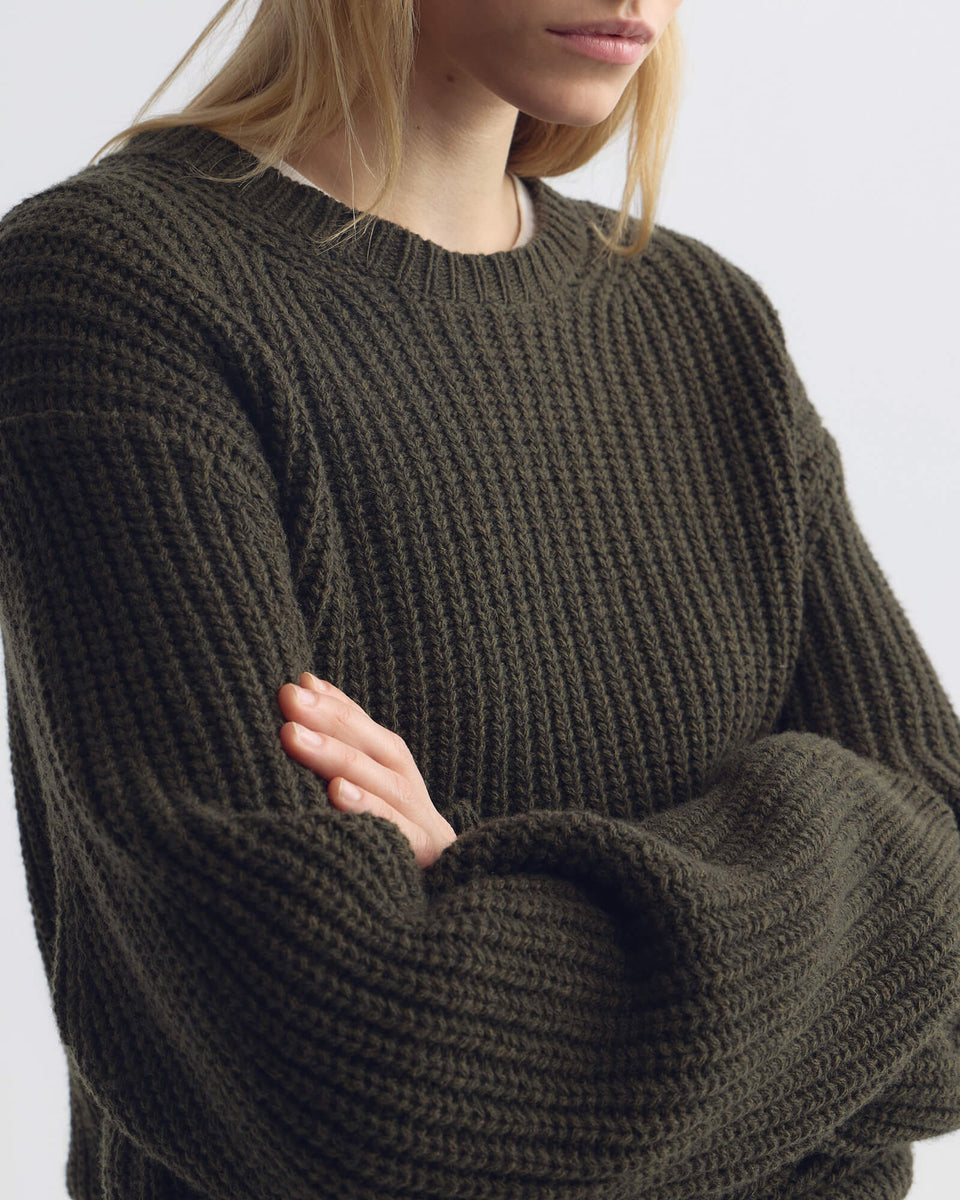TYLER WOOL SWEATER IN DARK PINE MELANGE