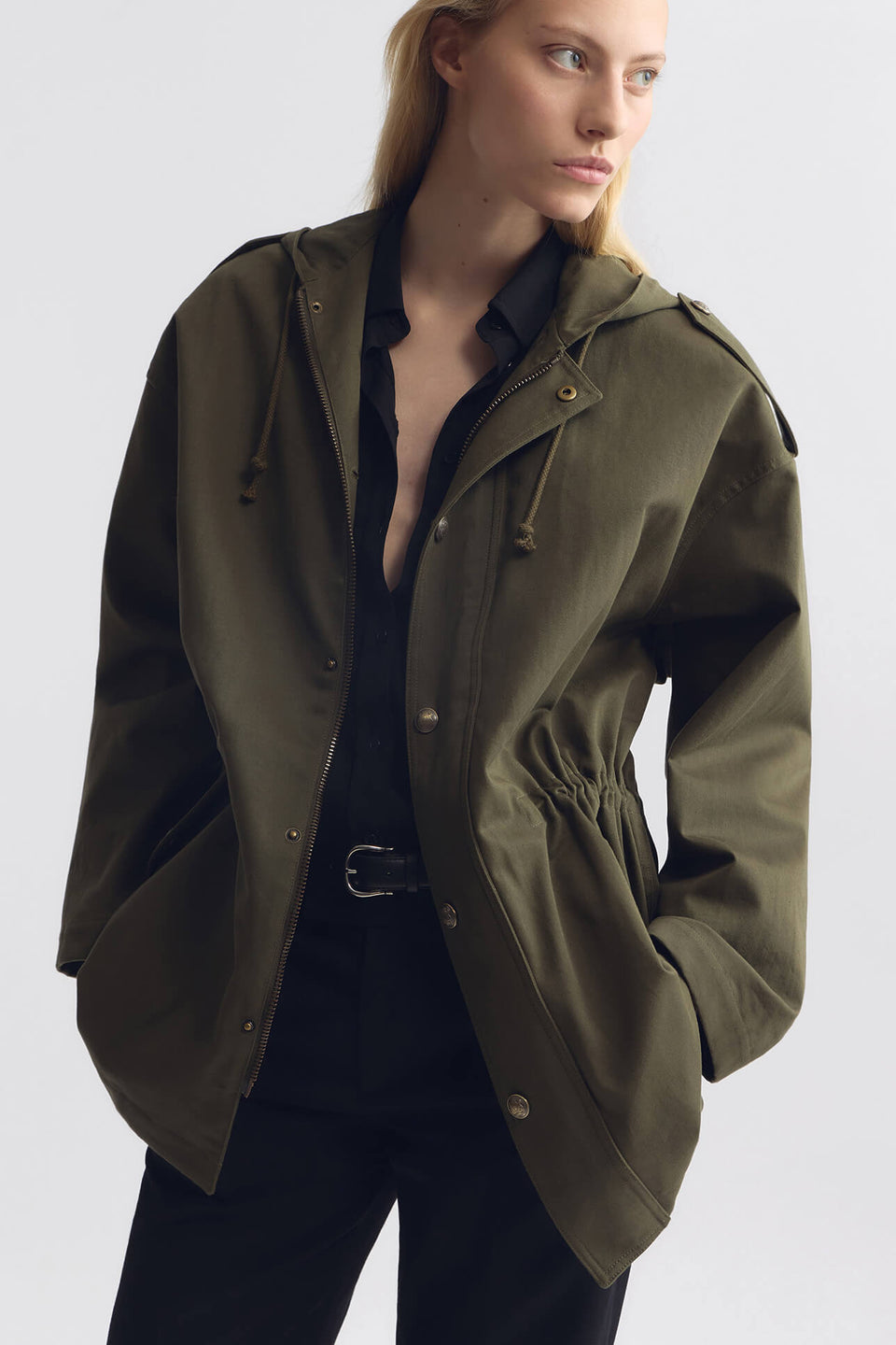LUCIENNE COTTON PARKA IN ARMY GREEN