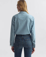 TRAVIS CHAMBRAY SHIRT IN INDIGO CHAMBRAY