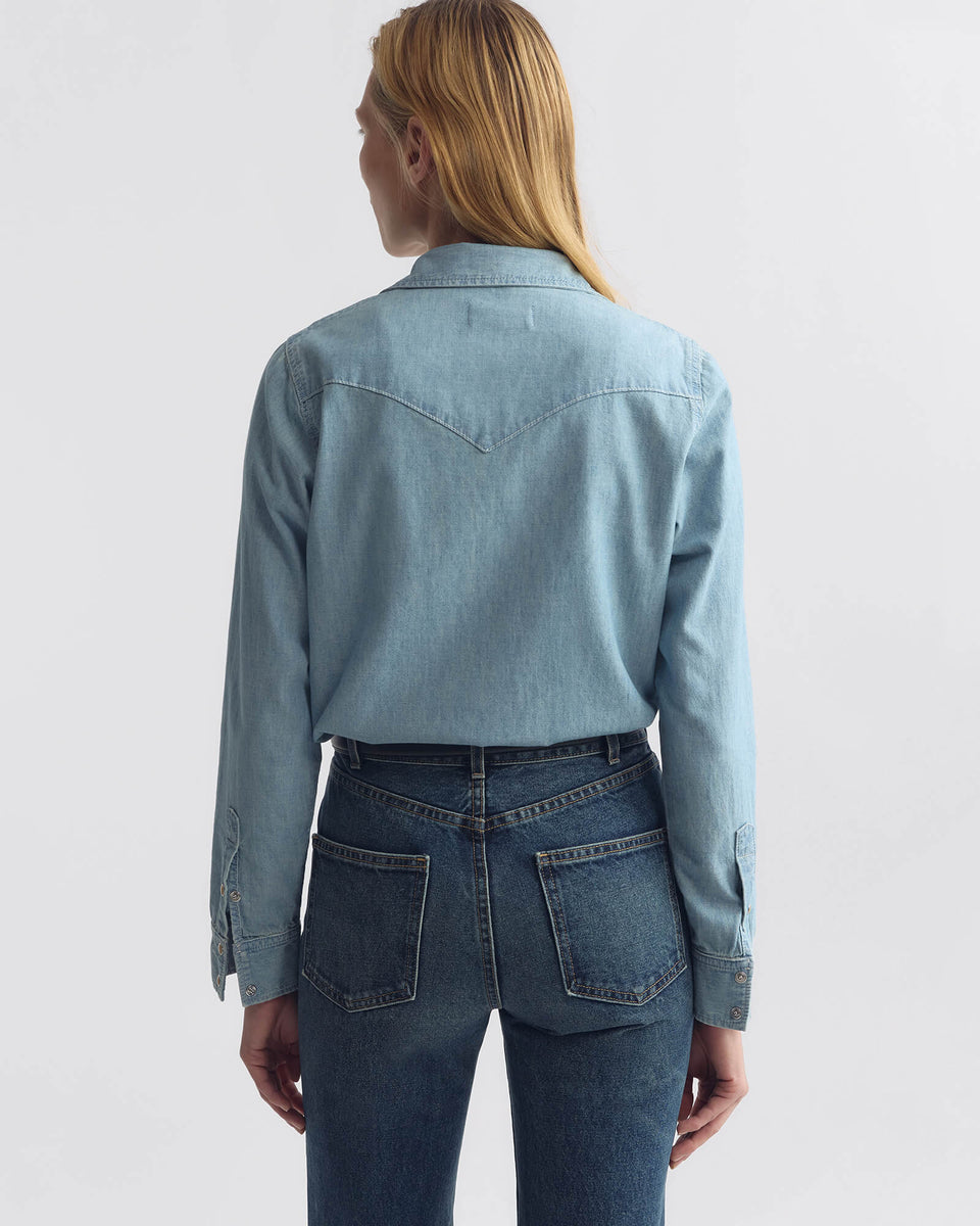 TRAVIS CHAMBRAY SHIRT IN INDIGO CHAMBRAY