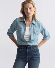 TRAVIS CHAMBRAY SHIRT IN INDIGO CHAMBRAY