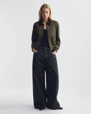 VICTOR BOMBER JACKET IN ARMY GREEN