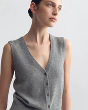 PORTER CASHMERE SWEATER VEST IN PEBBLE GREY HEATHER