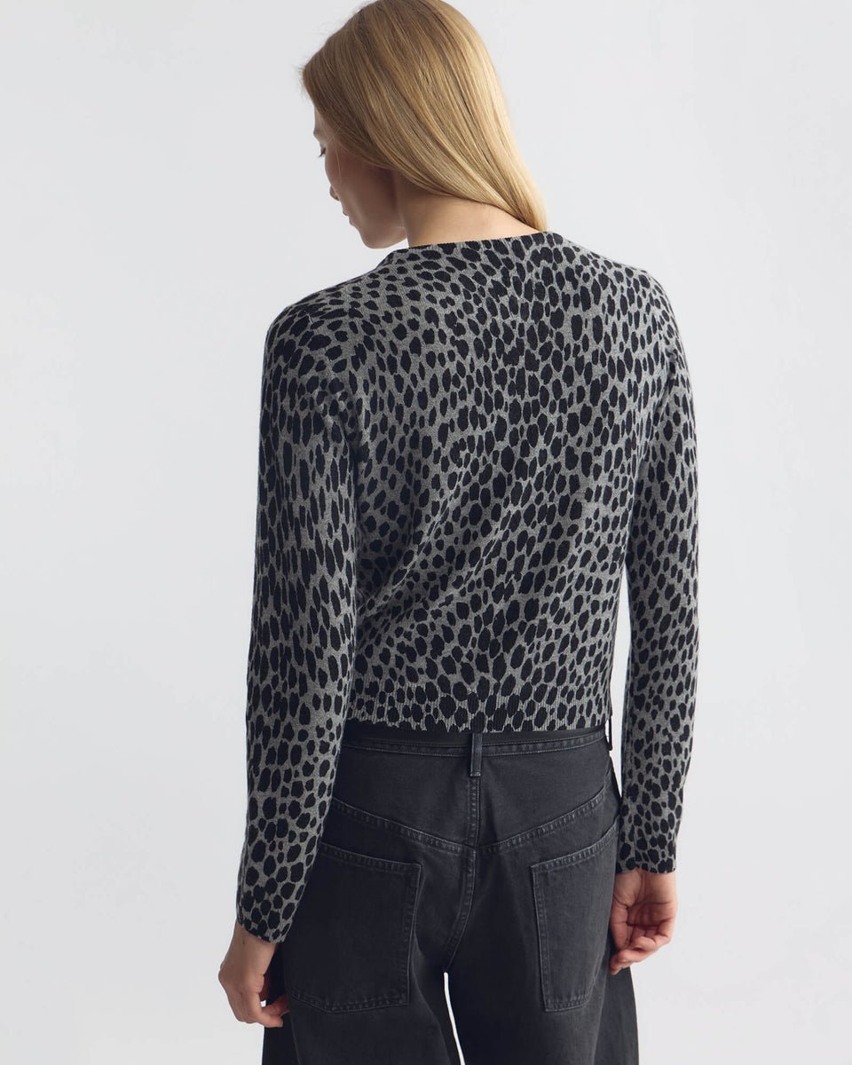 LAEVIN CASHMERE SWEATER IN PEBBLE GREY HEATHER/BLACK CHEETAH