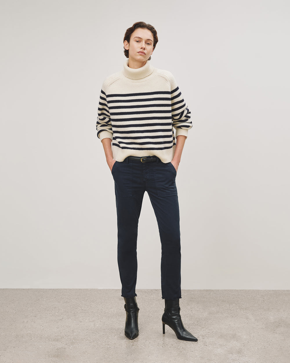 JENNA PANT IN MIDNIGHT