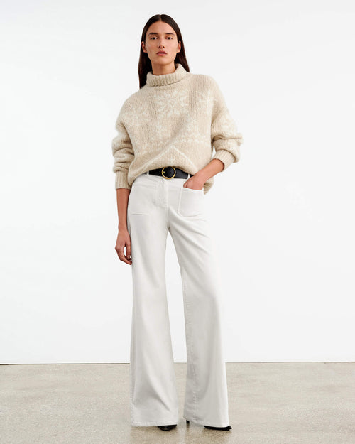 MEREDITH TURTLENECK SWEATER IN BEIGE/IVORY