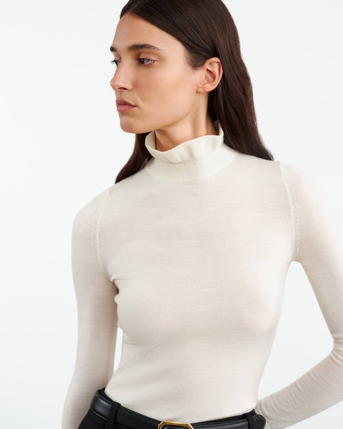 BOBBIE TURTLENECK SWEATER IN IVORY