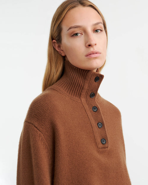 RENATA CASHMERE SWEATER IN COFFEE