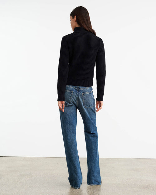 BRONWYN TURTLENECK SWEATER IN DARK NAVY