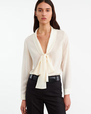 ANGELIQUE SILK BLOUSE IN IVORY