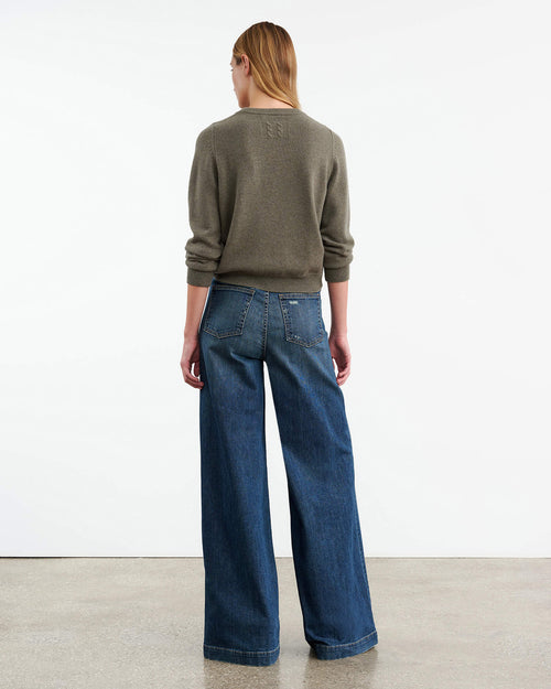 NORA CASHMERE SWEATER IN LIGHT ARMY GREEN