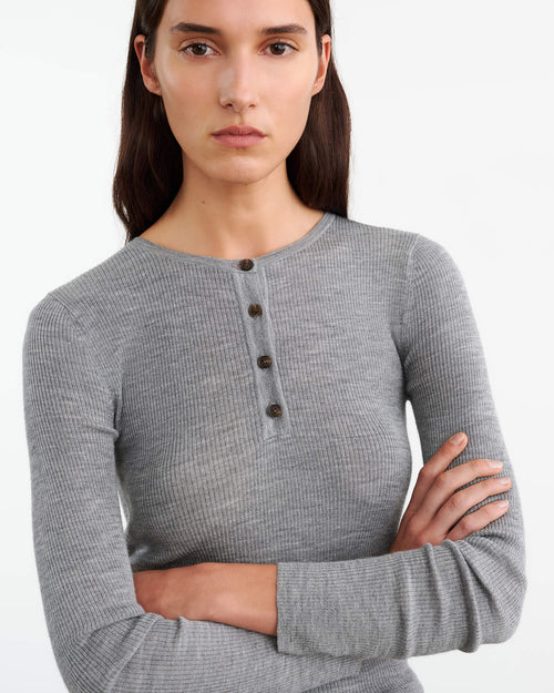 KLARISE HENLEY KNIT IN MEDIUM GREY MELANGE