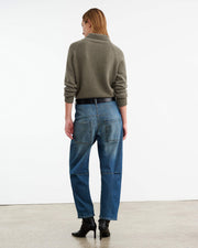 LANIE CASHMERE SWEATER IN LIGHT ARMY GREEN