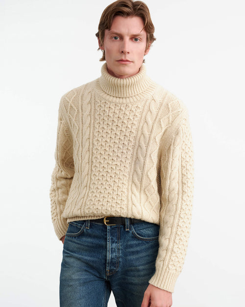 DEWEY TURTLENECK SWEATER IN WHEAT