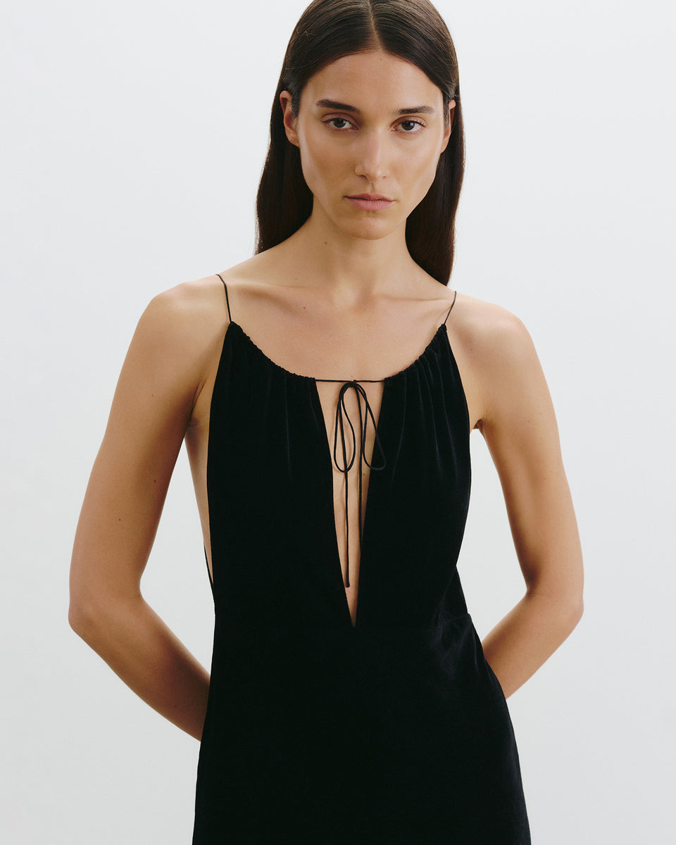MAXIME VELVET DRESS IN BLACK