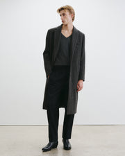 VINEDA CASHMERE SWEATER IN CHARCOAL