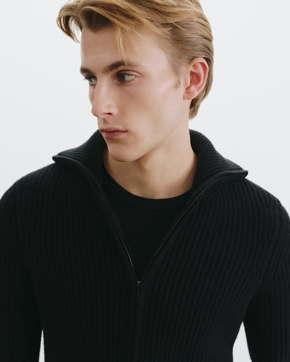 GUNTHER CASHMERE SWEATER IN BLACK