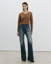 EVERSTYN SWEATER IN DARK CAMEL