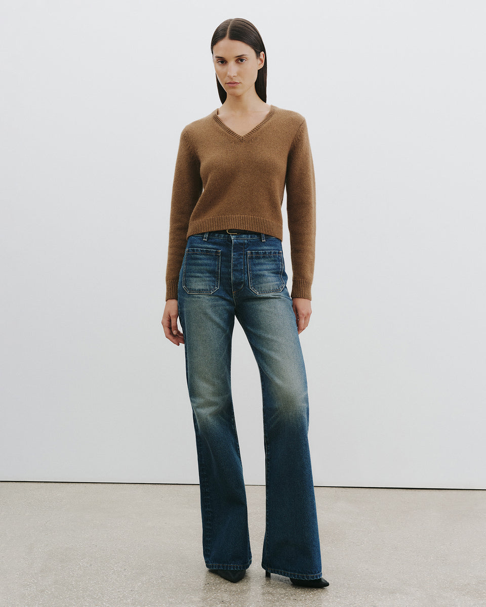 EVERSTYN SWEATER IN DARK CAMEL