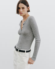 KLARISE HENLEY KNIT IN MEDIUM GREY MELANGE