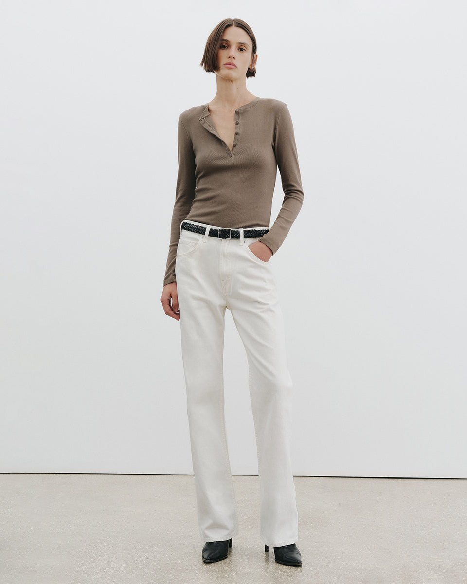 JORDAN HENLEY TEE IN ARMY GREY