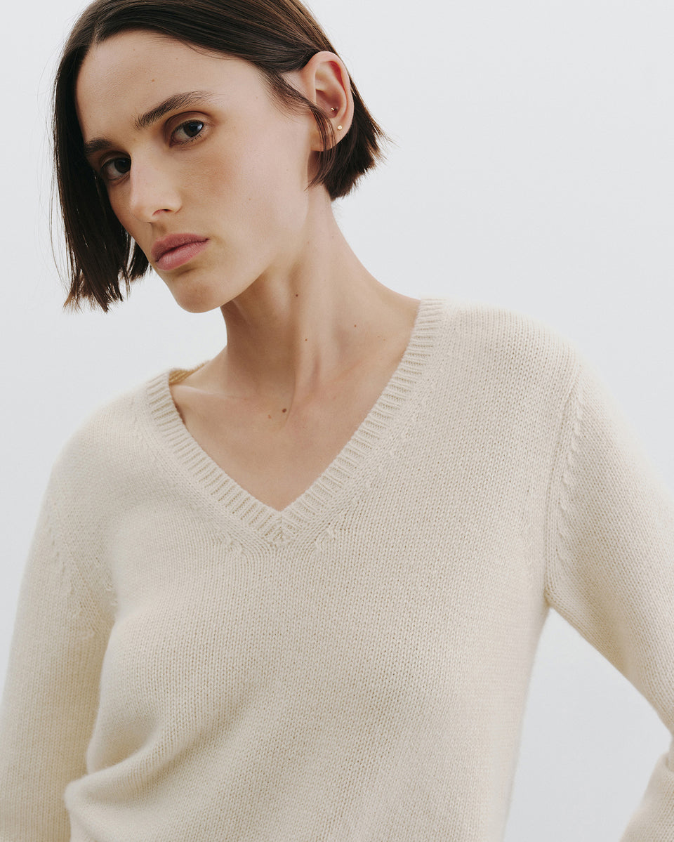 EVERSTYN SWEATER IN IVORY