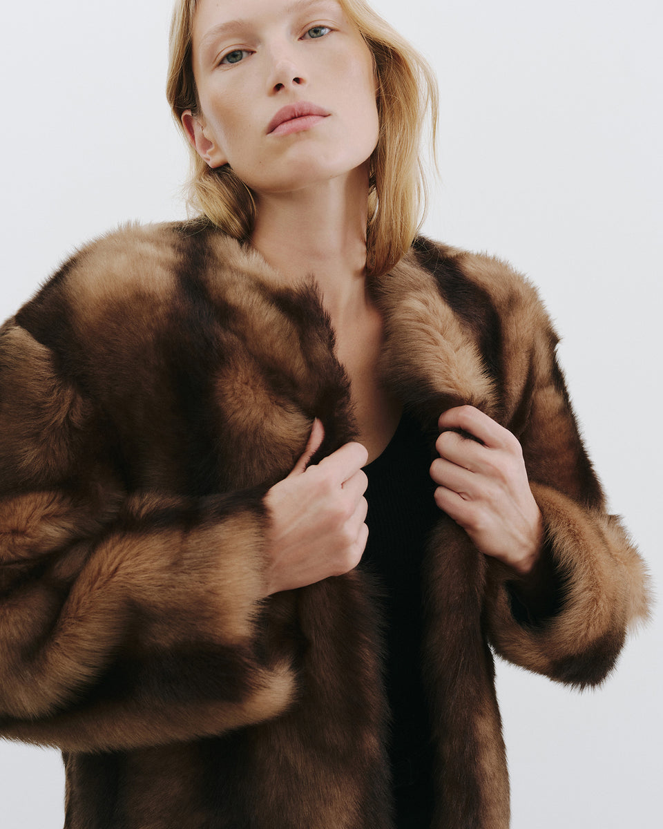 ELAN SHEARLING JACKET IN CAMEL/BROWN