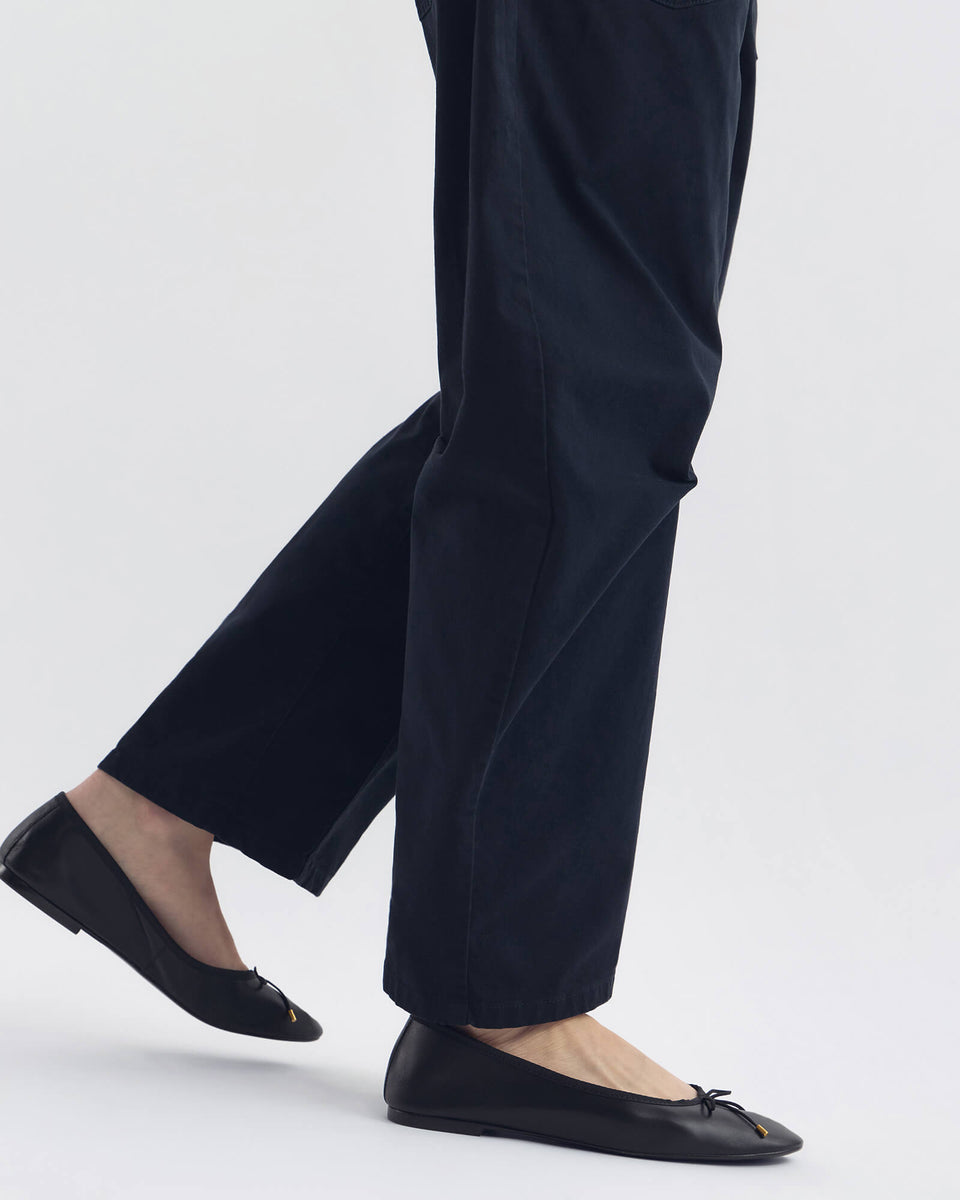 LEATHER BALLET FLAT IN BLACK