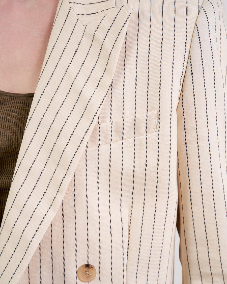 CREAM/DARK BROWN PINSTRIPE
