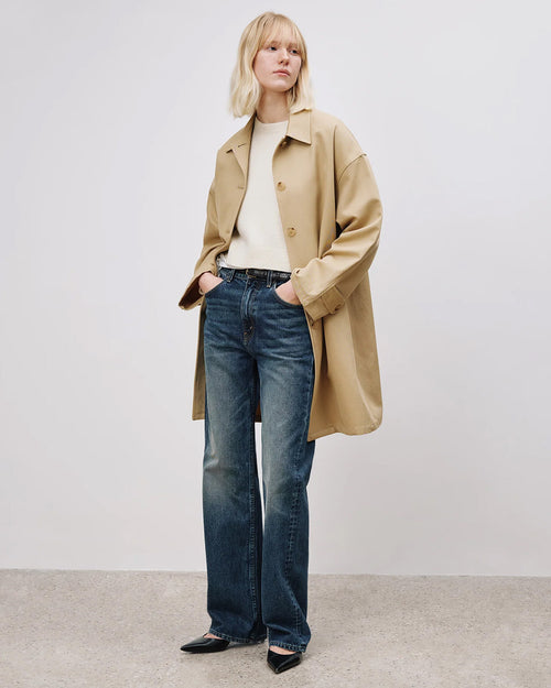 VENUS CASHMERE SWEATER IN IVORY