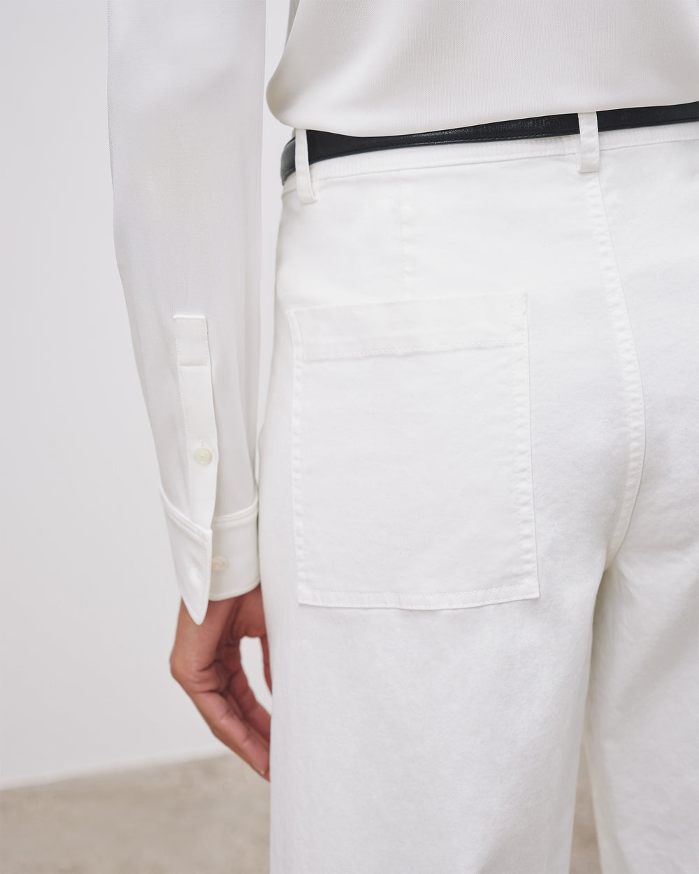 MEGAN PANT IN WHITE