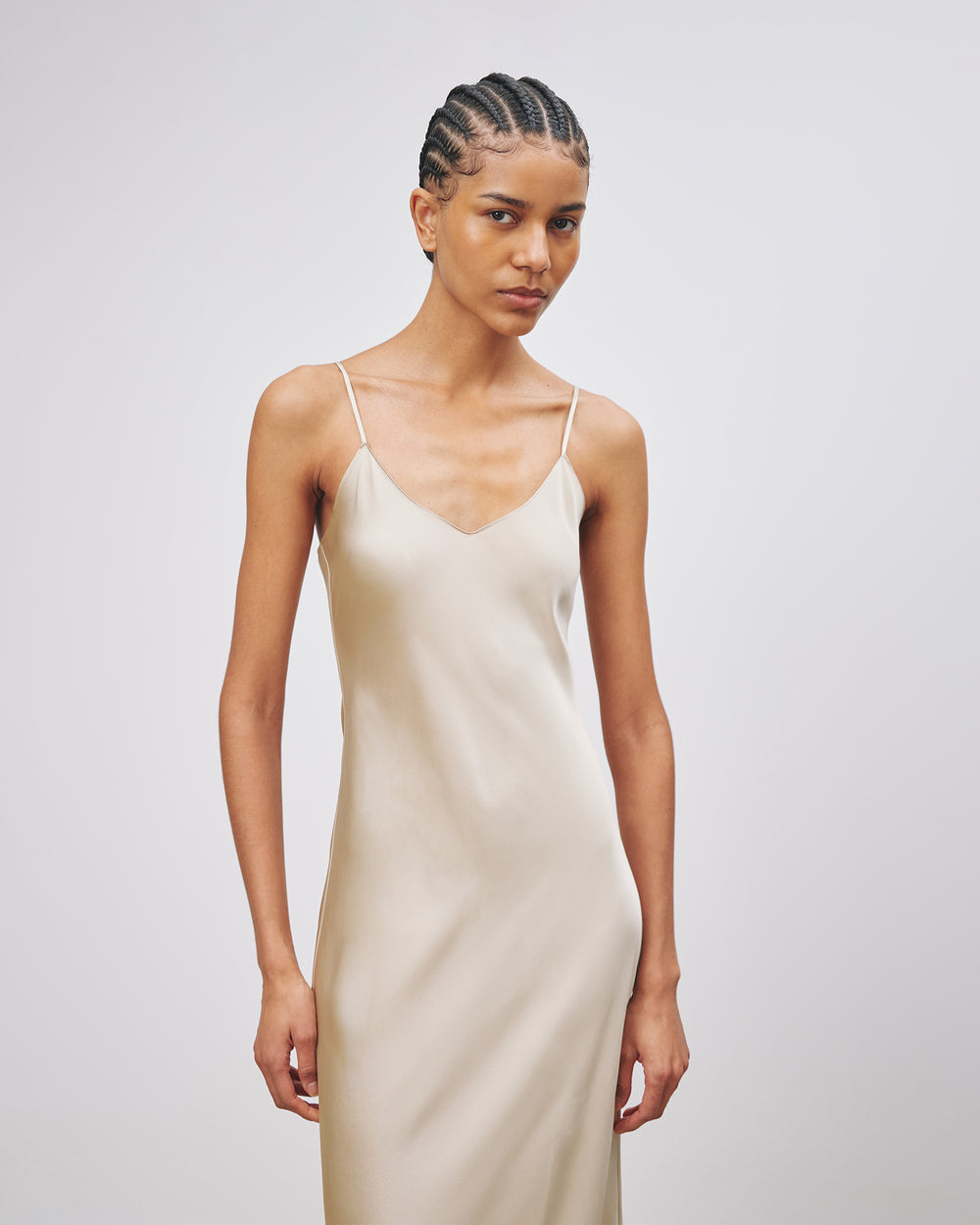 CAMI SILK GOWN IN ROOSEVELT TAN