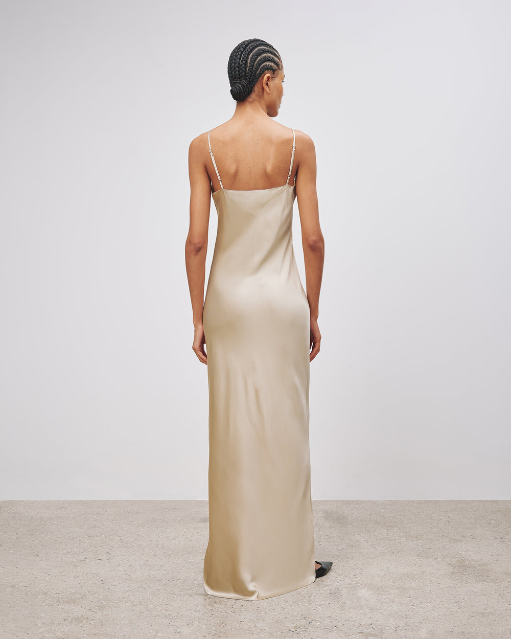CAMI SILK GOWN IN ROOSEVELT TAN